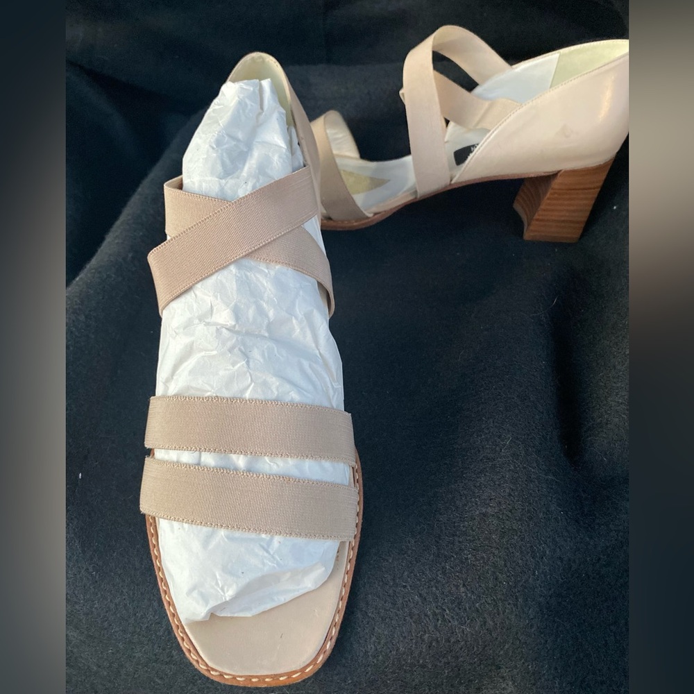 Stuart Wietzman / Elegant Tan Women's Heels